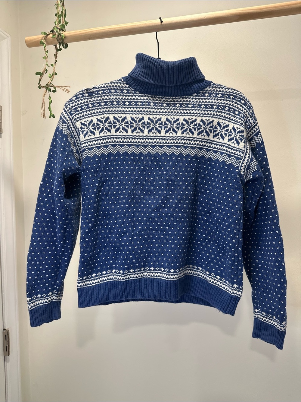 Wm S | Layering Repair Candidate Vintage 90s LL Bean Nordic Snowflake Turtleneck